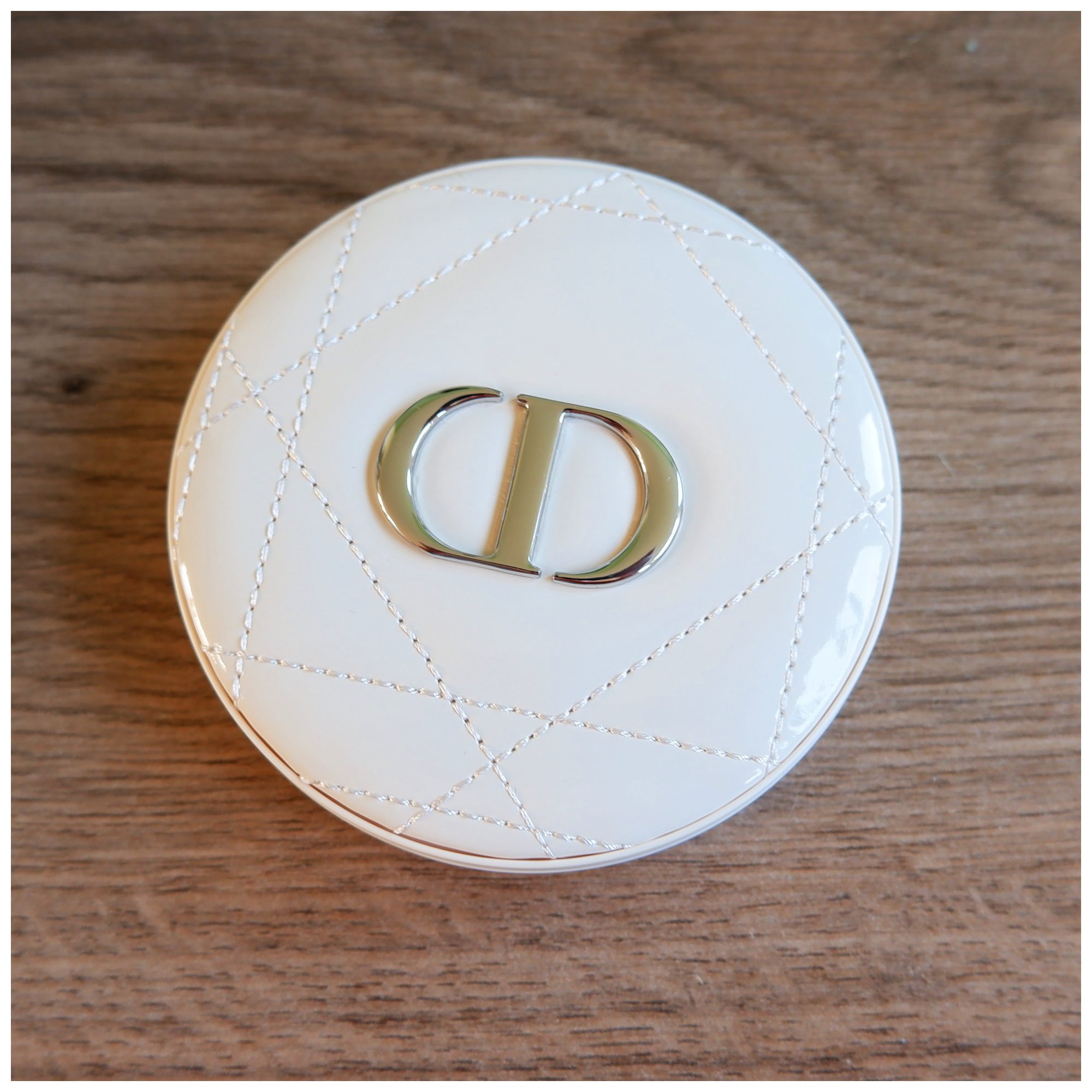 Dior Forever Couture highlighter review