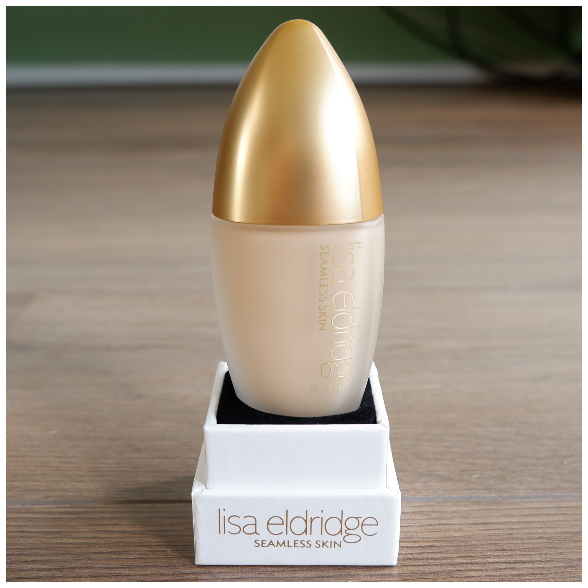 Lisa Eldridge Seamless Skin foundation review