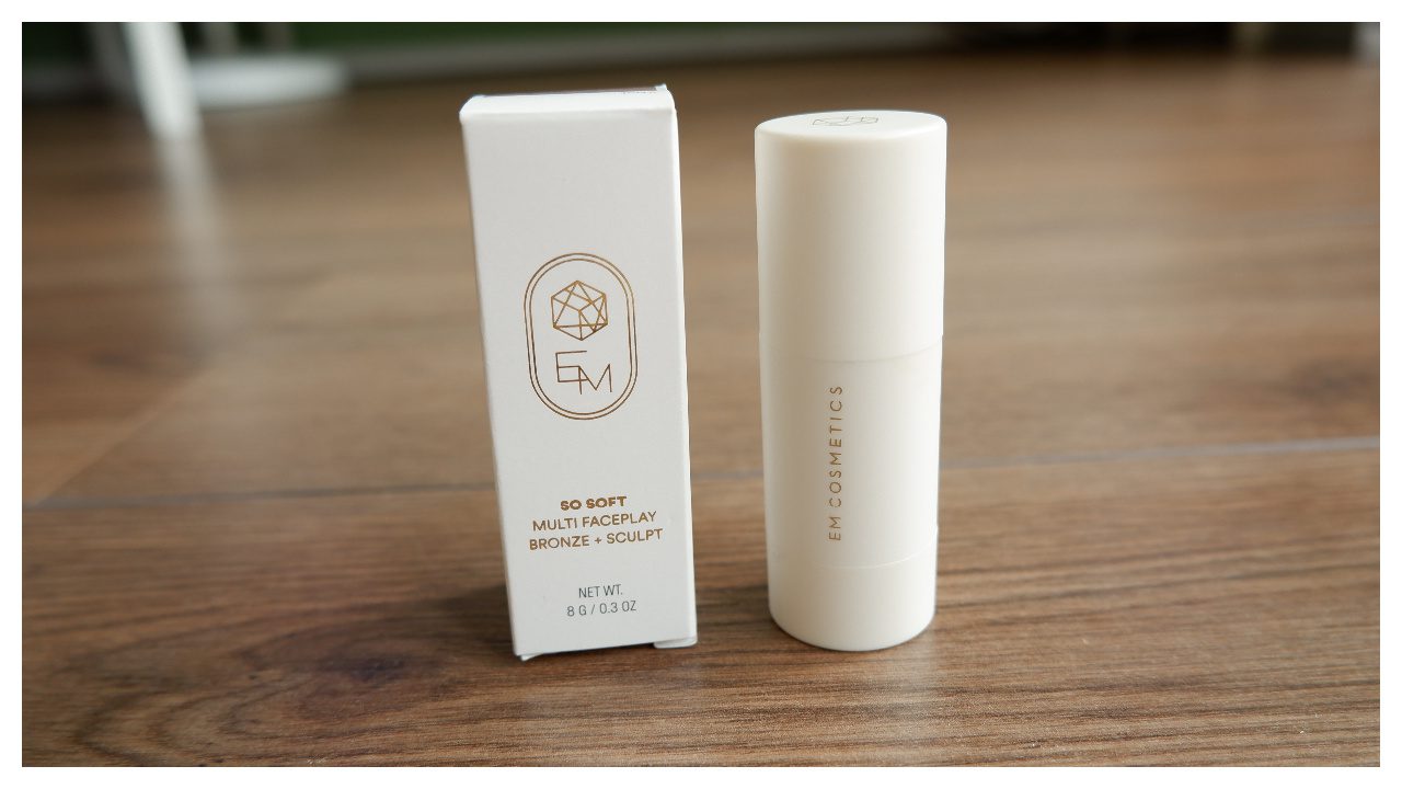 EM Cosmetics So Soft bronzer review
