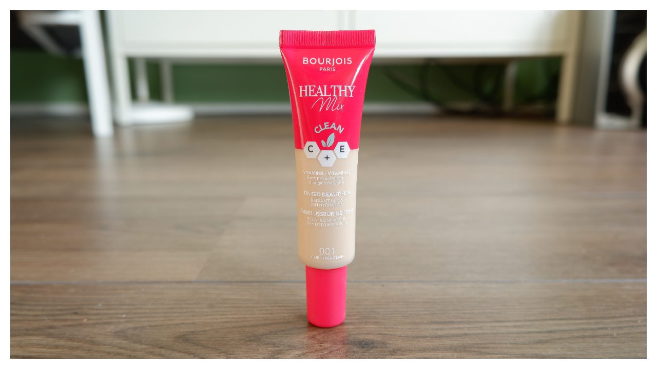 Bourjois Tinted Beautfier foundation review