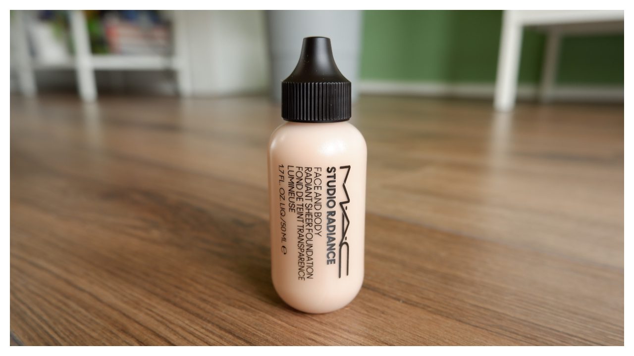 MAC Face & Body foundation review