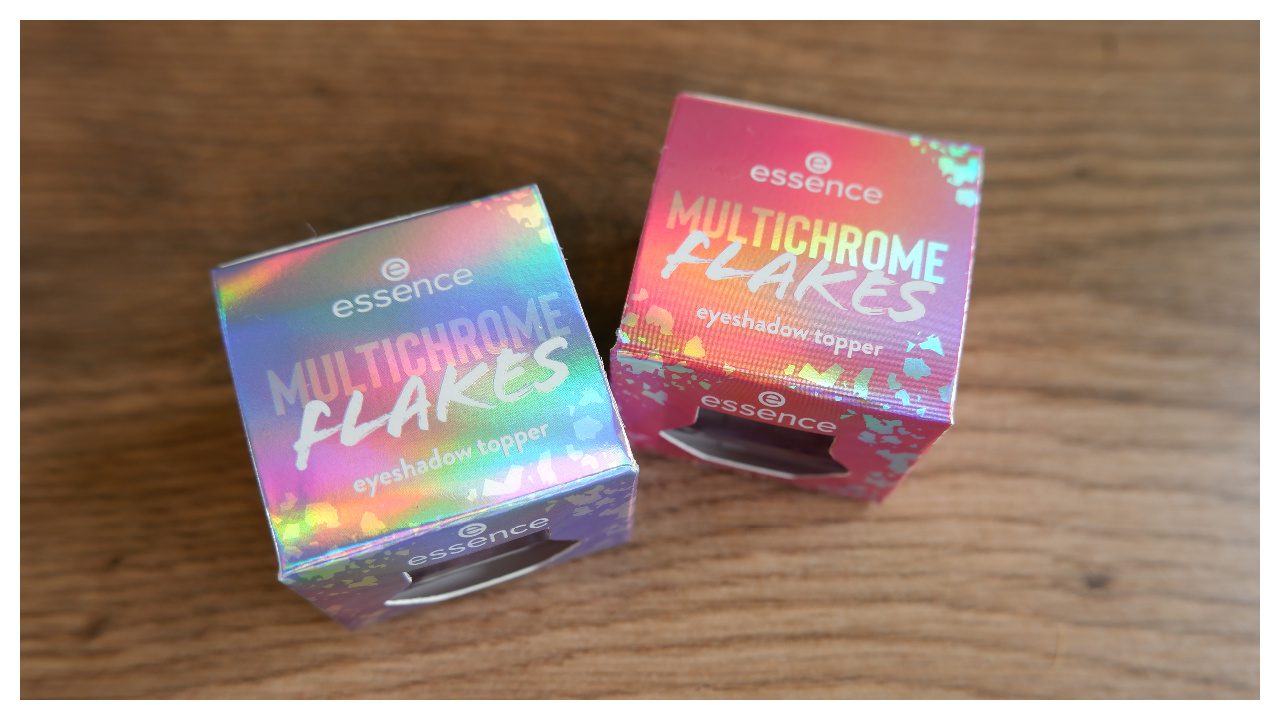 Essence Multichrome Flakes review