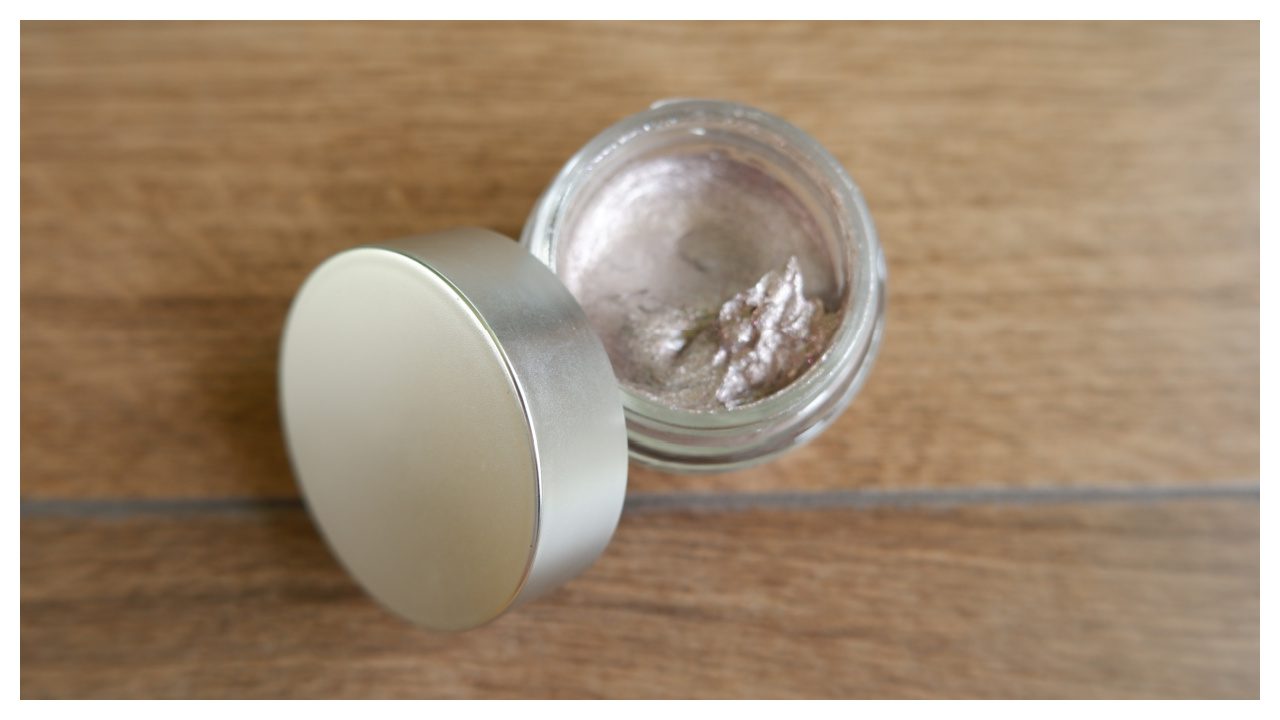 REM Beauty Metallic Gel eyeshadow