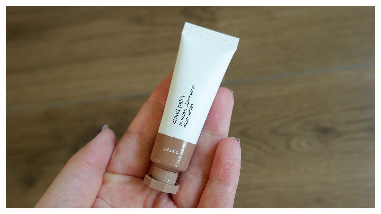Glossier Cloud Paint Bronzer review