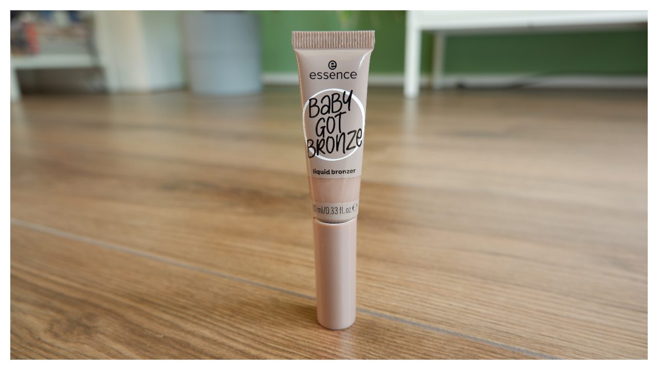 Essence Baby Got Bronze liquid bronzer review