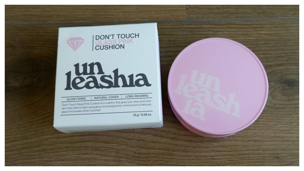 Unleashia Don’t Touch Glass Pink cushion review